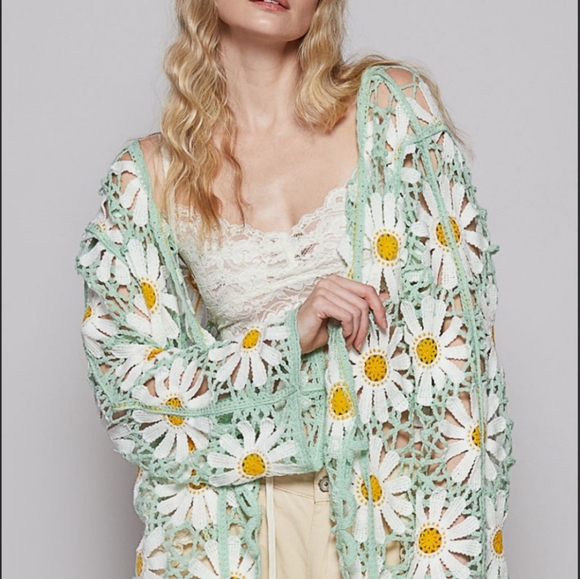 POL Mint Green and White Daisy Crochet Cardigan - Picture 2 of 2